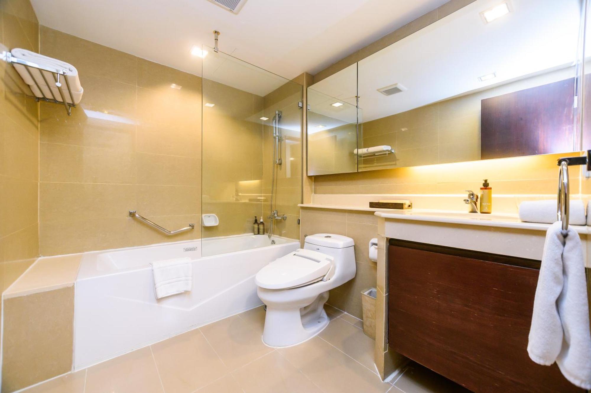 Lohas Residences Sukhumvit 2 Bangkok Dış mekan fotoğraf